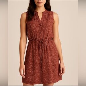 DR 2 Sleeveless Dress, Vneck, elastic waist, lined, floral print, pockets sz M